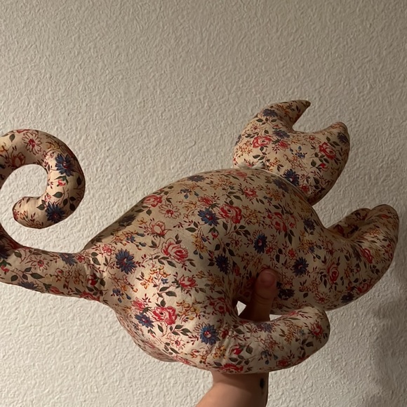SOLD- Vintage Fabric Cat Floral - Picture 5 of 5